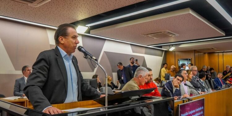 “Nós queremos acabar com a escala 6×1 imediatamente”, afirma Luiz Marinho na ALMG — Ministério do Trabalho e Emprego