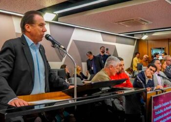 “Nós queremos acabar com a escala 6×1 imediatamente”, afirma Luiz Marinho na ALMG | Notícias