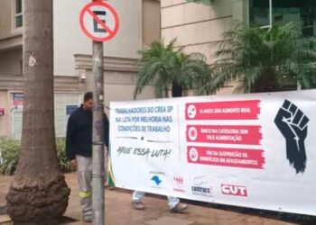 Trabalhadores do CREA-SP entram em greve | Notícias
