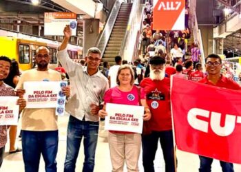 CUT Bahia intensifica mobilização pelo fim da escala 6×1 com panfletagem em Salvador | Notícias