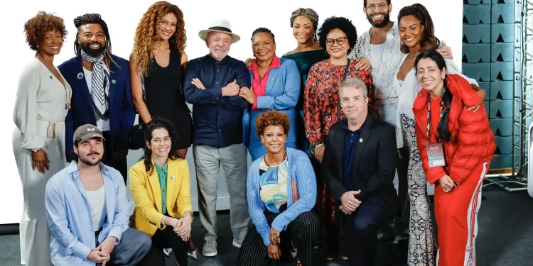 Tela Brasil: Lula lança plataforma com mais de 500 obras audiovisuais